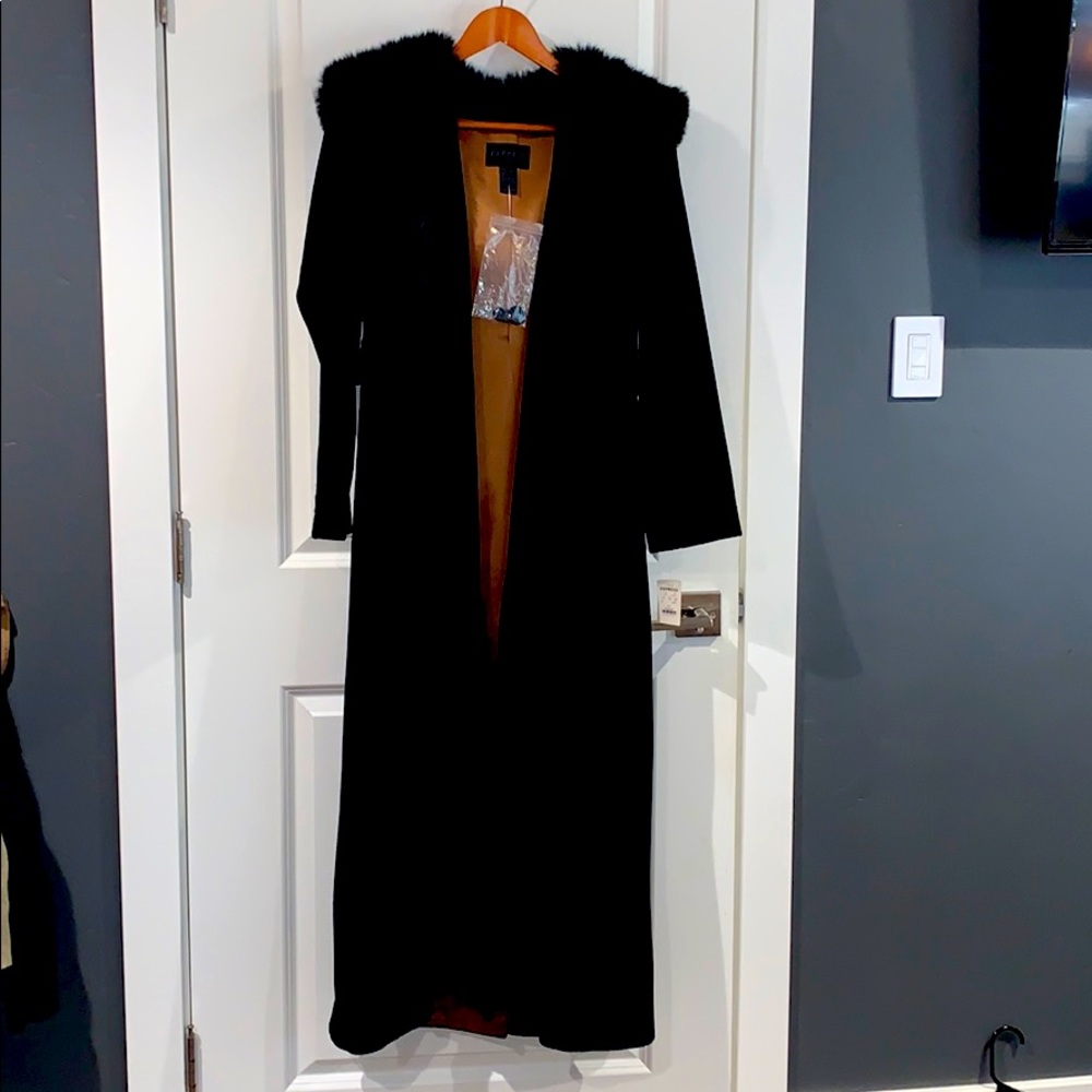 Long wool coat with hood